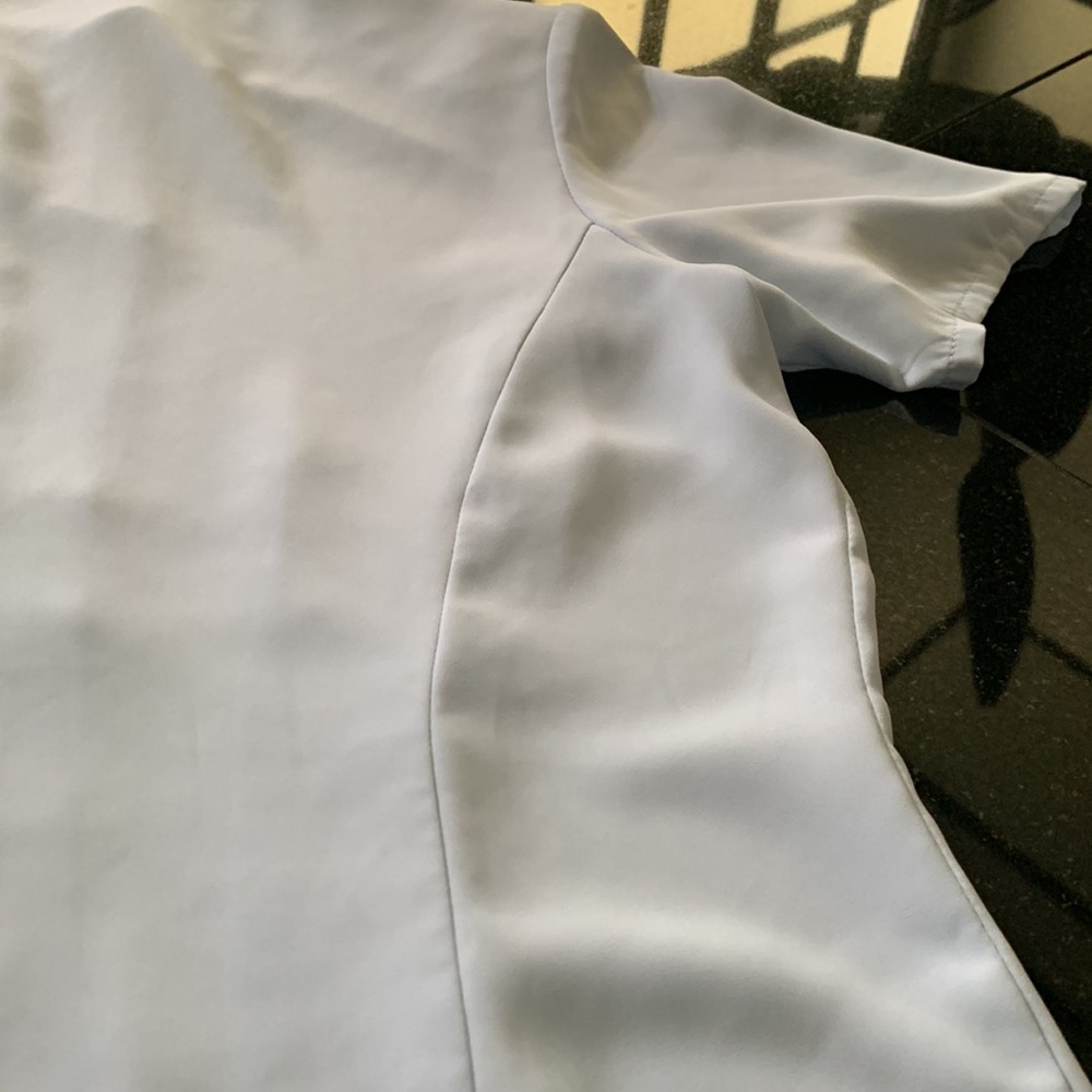 blouse - Picture 6 of 6